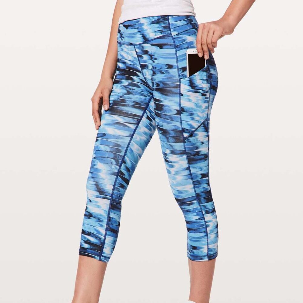 Lululemon Speed Up Crop Leggings Tidal Multi Blue Ocean Running Coastal Size 6